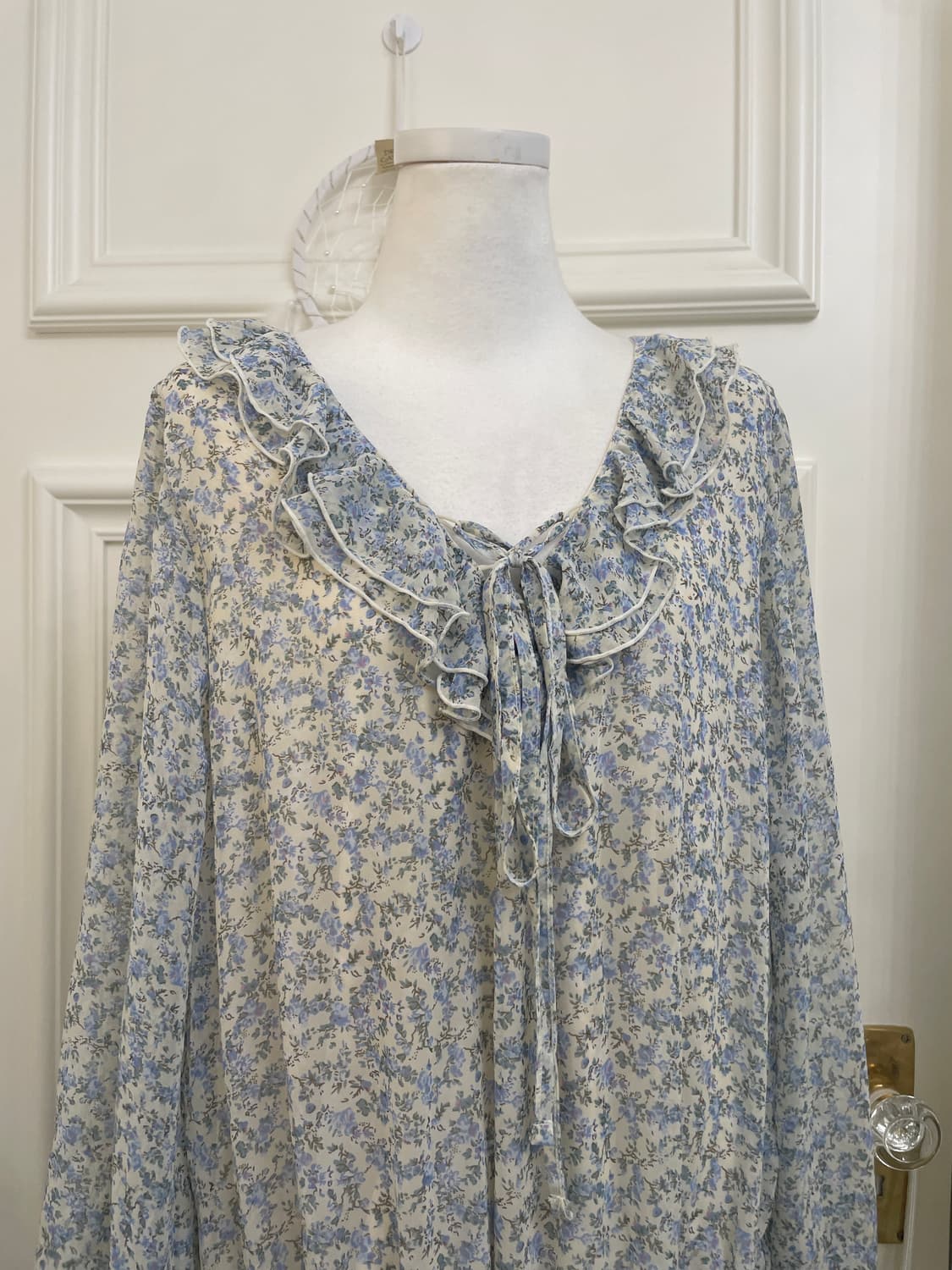 blue flower ruffle lace-up loose opc 상품이미지5