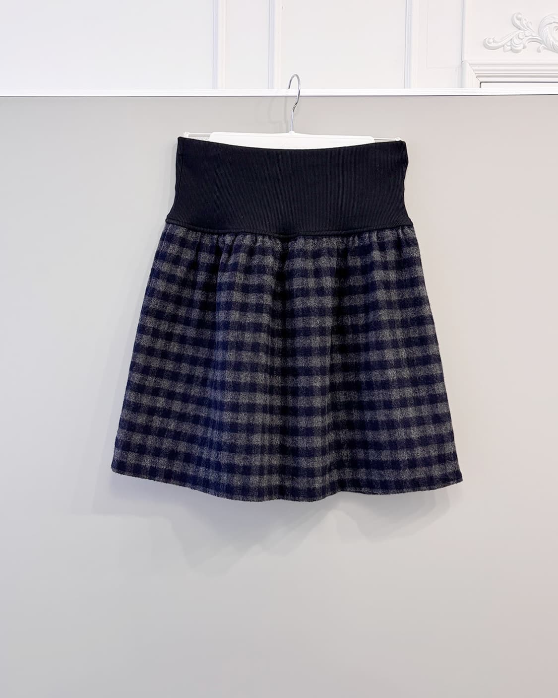 shimo navy check ribbed waist midi skirt 상품이미지1