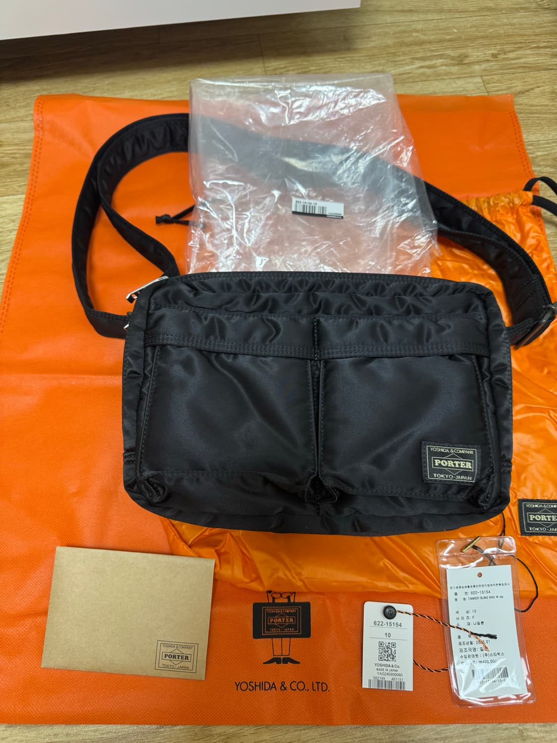 포터 탱커 숄더백 블랙 색상 새상품입니다  택 제거후 보관 만 한 상품입 상품이미지1