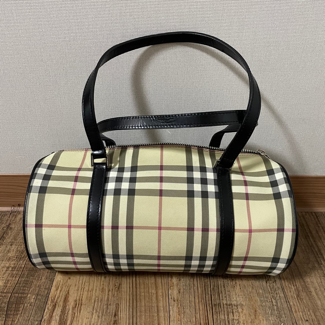 버버리 원통 노바체크 백 상품이미지10