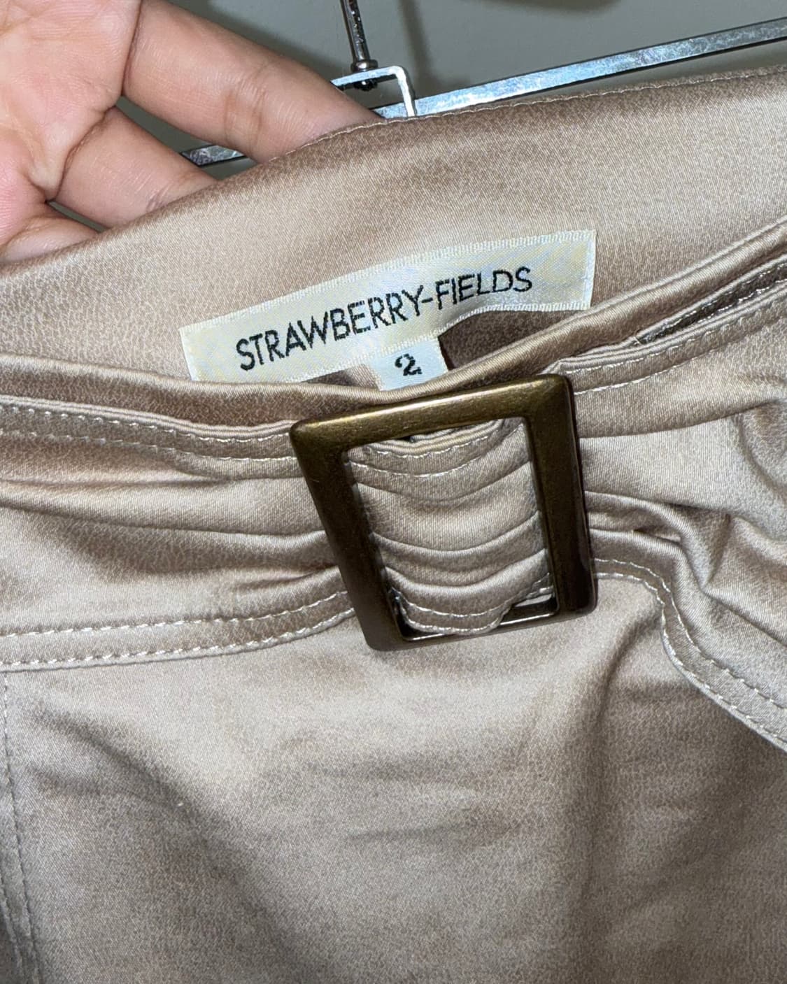 Strawberry fields 미디 스커트 상품이미지5