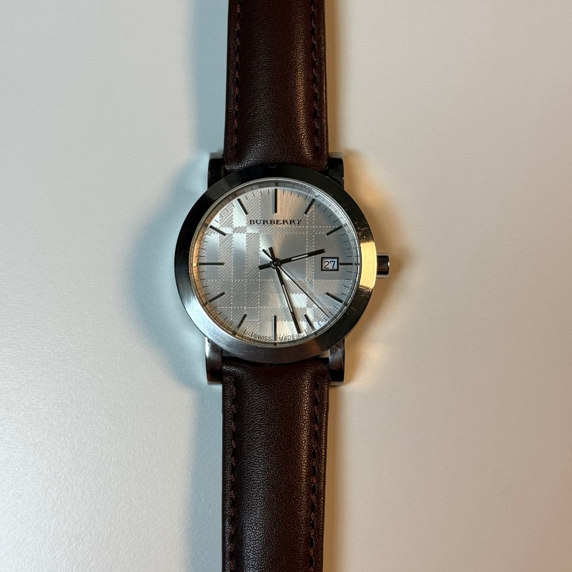 BURBERRY 버버리 실버 다이얼 가죽 시계 상품이미지1