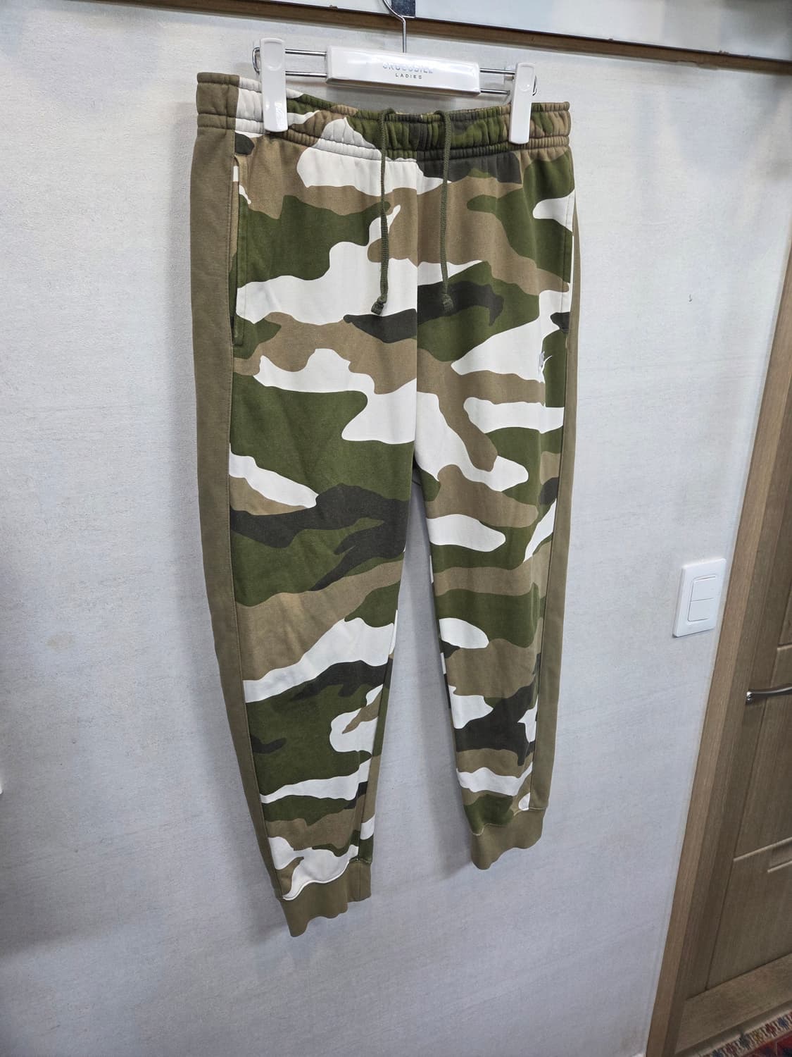 나이키 해외판 nsw 클럽 카모 트랙팬츠 m 상품이미지5