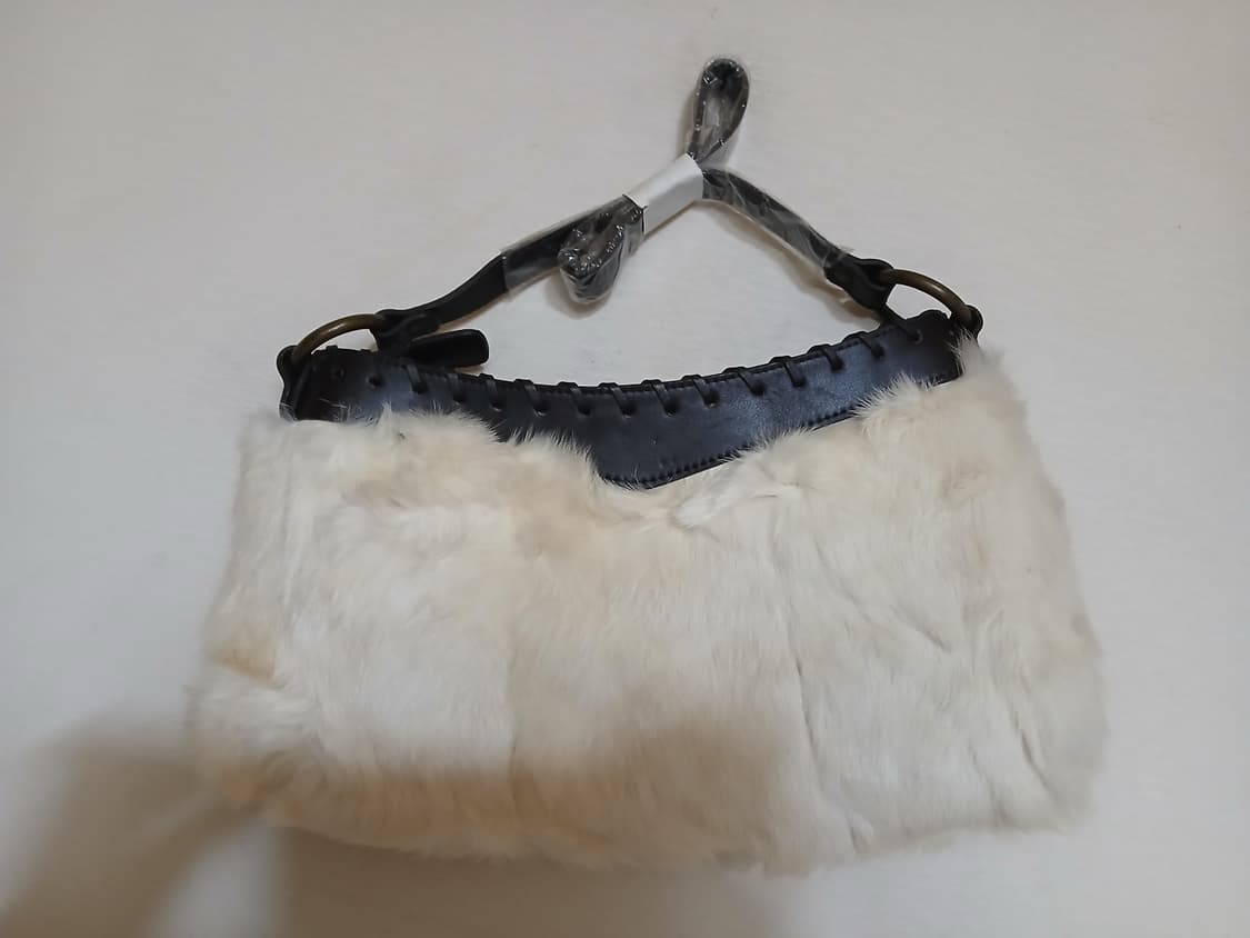 새상품 화이트 퍼 숄더백 토트백 가방 토끼털 가죽 미니 크로스백 핸드백 상품이미지2