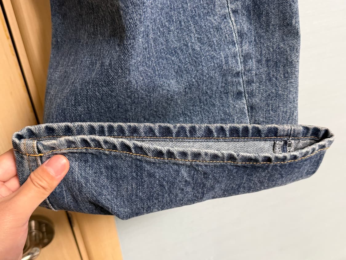 해칭룸 와이드 커브 진 (워시드 블루, 2사이즈) 상품이미지4