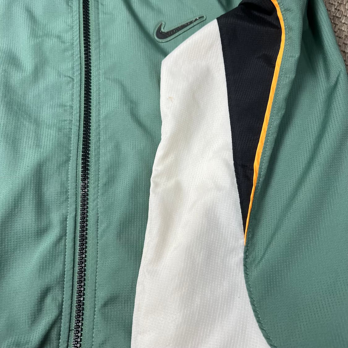 나이키 스로우백 바람막이 M 상품이미지6