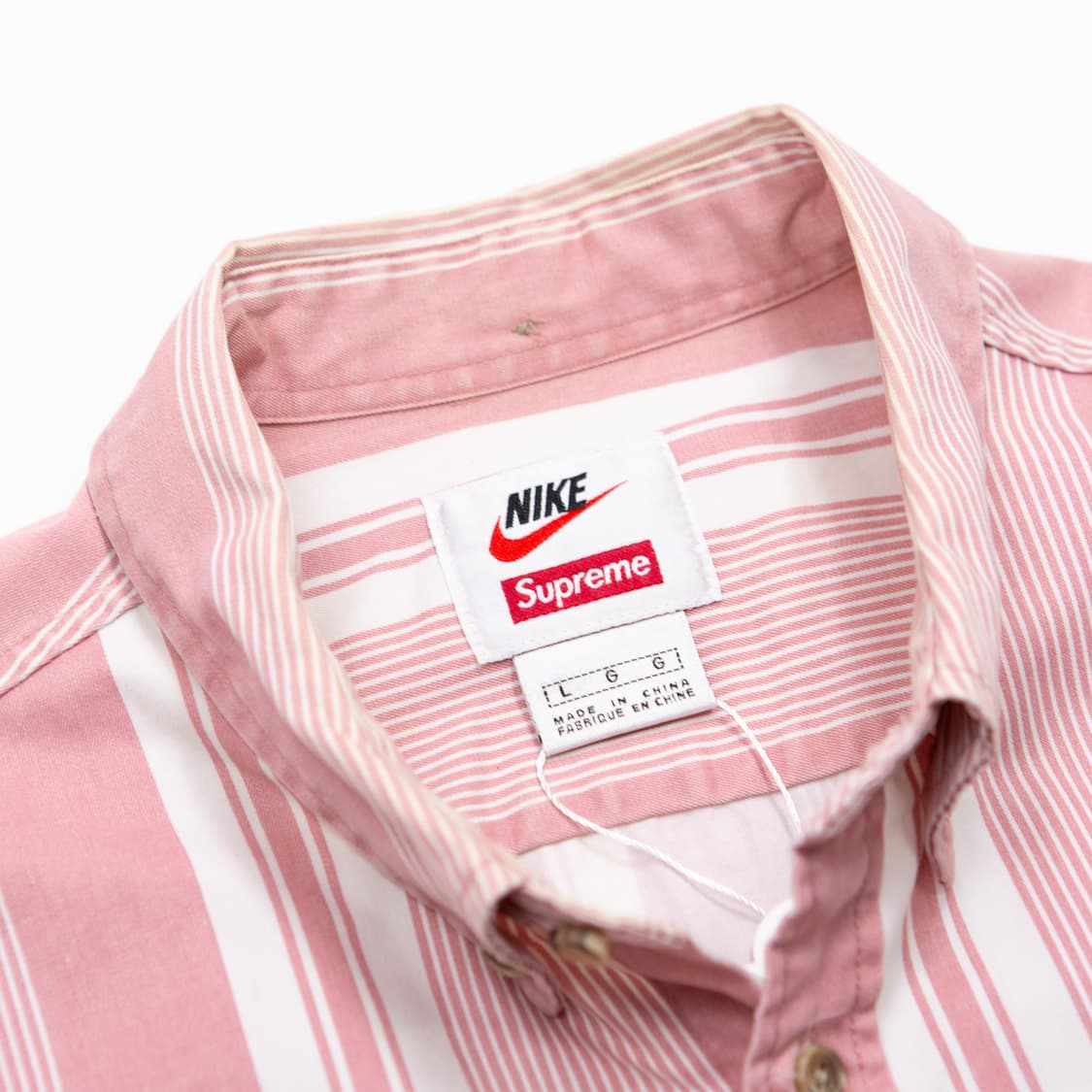 슈프림 나이키 핑크 스트라이프 코튼 트윌 셔츠 상품이미지5