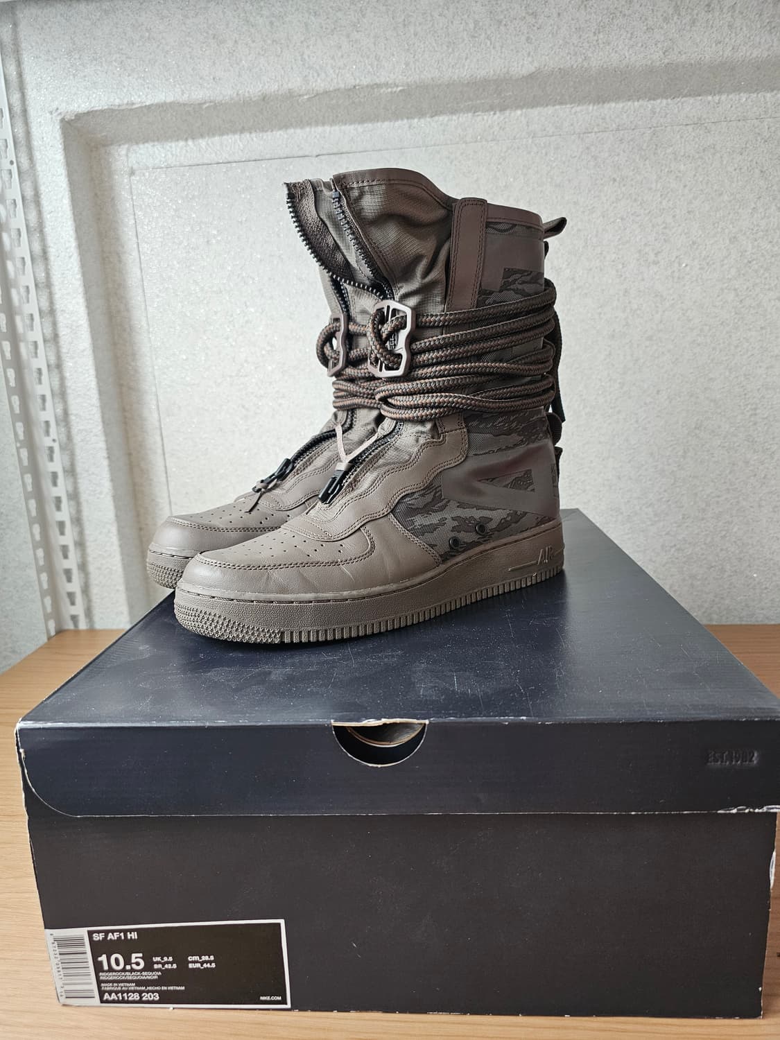 나이키 SF1 스폐셜 필드 에어포스1 상품이미지1