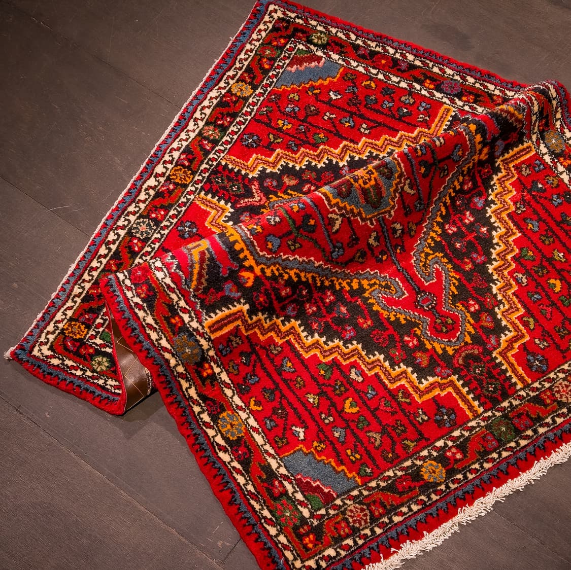 Tuyserkan Lachak Toranj Tribal Rug 7213 상품이미지5