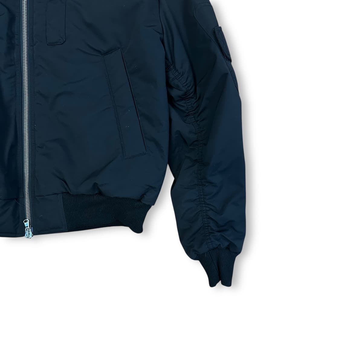 언더마이카 아바벨 벨루가 ma1 상품이미지3