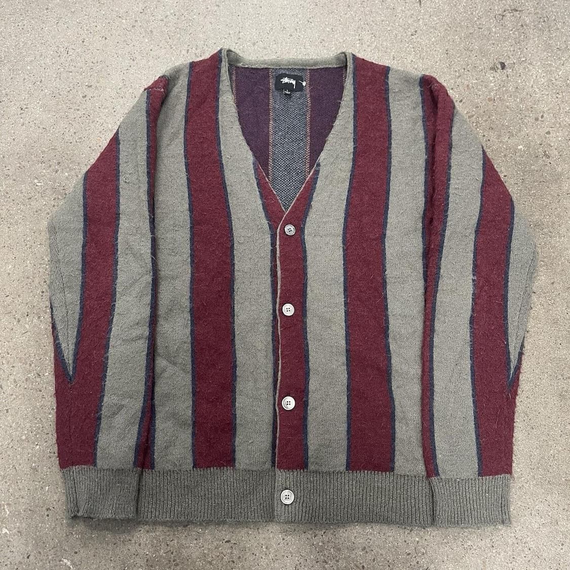 스투시 버티컬 스트라이프 가디건 상품이미지1