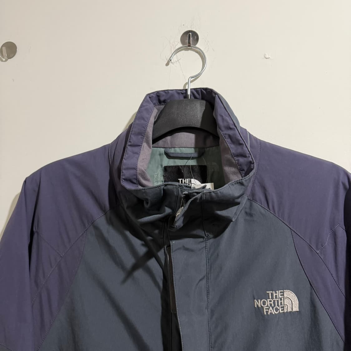 노스페이스 바람막이 자켓 상품이미지2