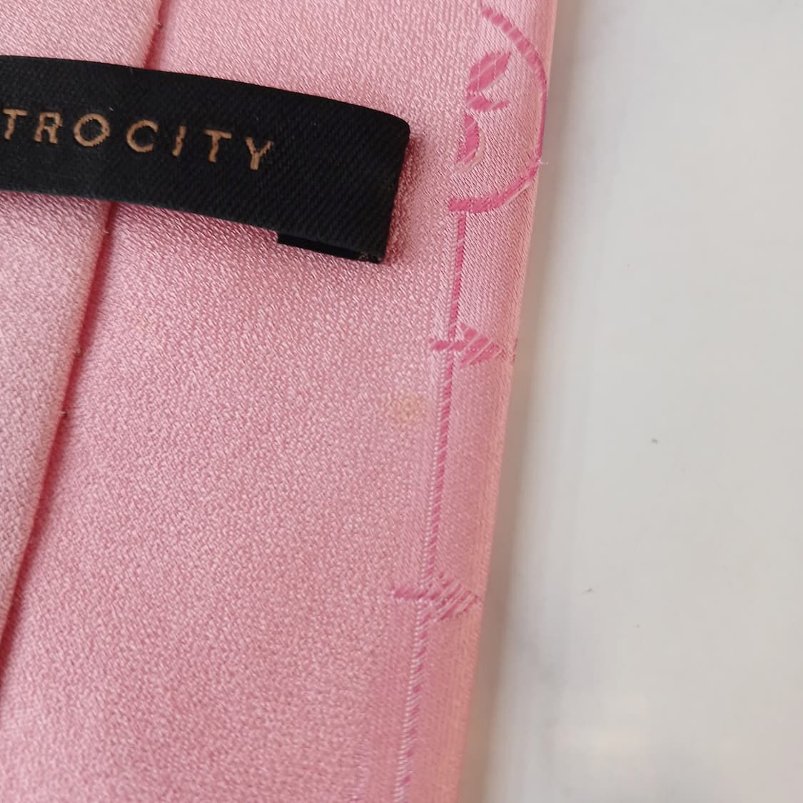 메트로시티 실크 핑크 장식 패턴 넥타이 8.6cm A등급 A19329
 상품이미지9