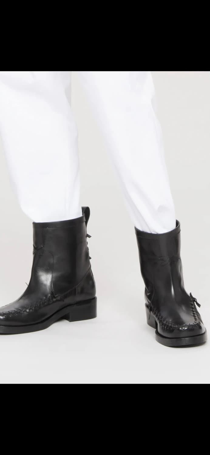 휩스티치 가죽 부츠 상품이미지1