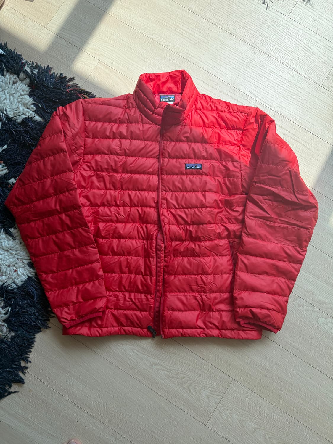 [M] 파타고니아 빈티지 경량패딩 레드 상품이미지1