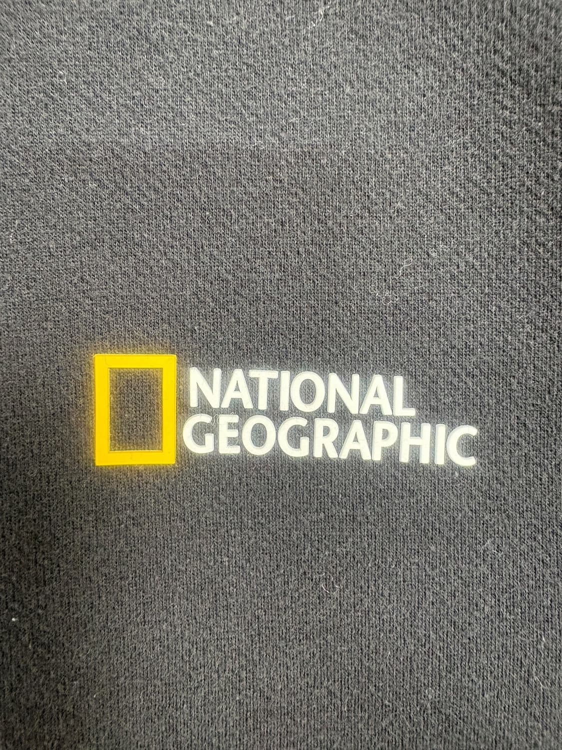 내셔널지오그래픽 맨투맨 블랙 상품이미지5