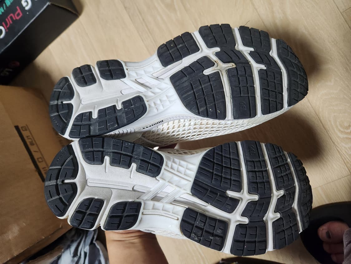 아식스 x 비비안 웨스트우드 젤 카야노 26 버치 화이트 260사이즈 상품이미지4