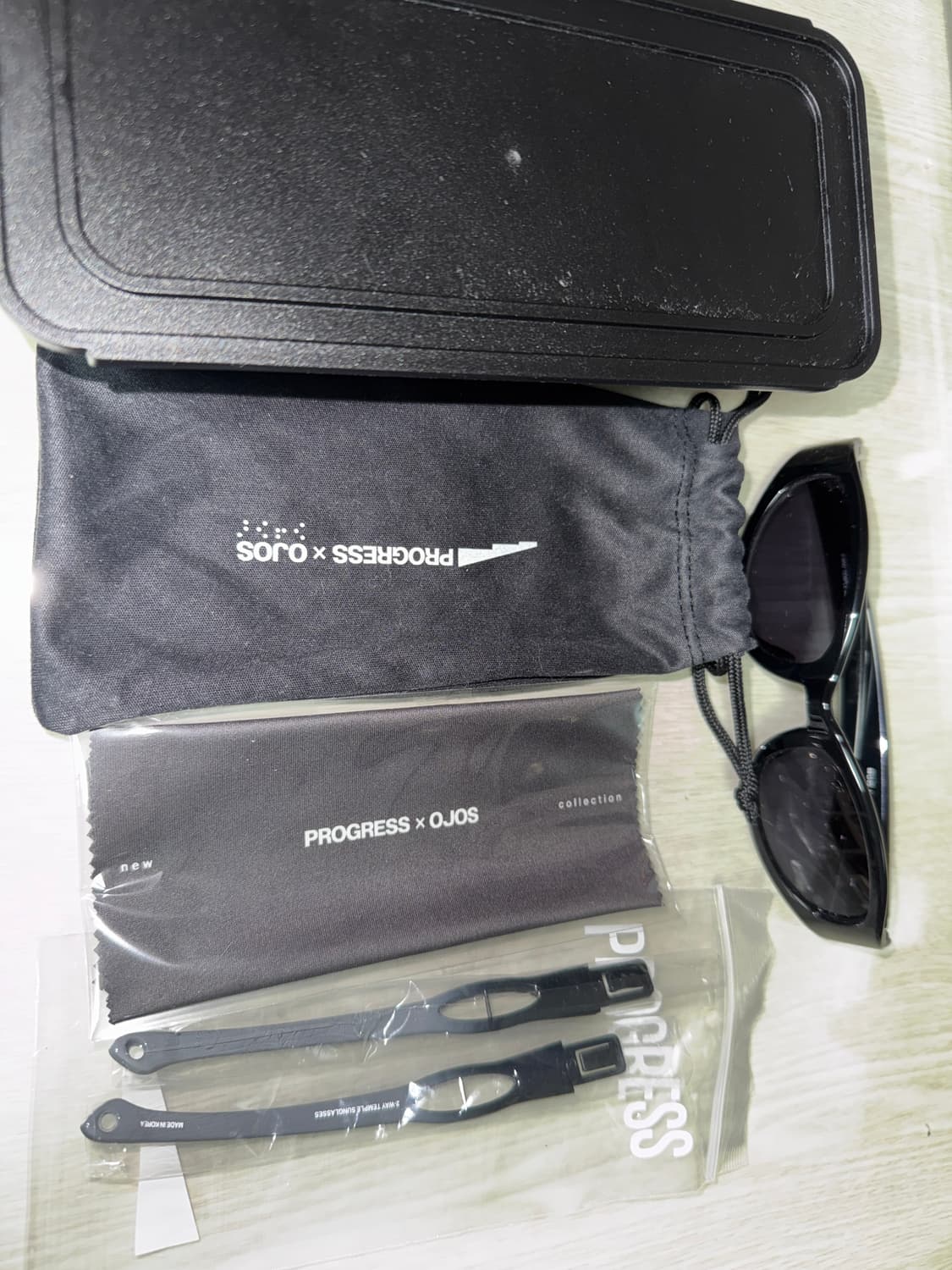 오호스 투웨이 선글라스 블랙 상품이미지1