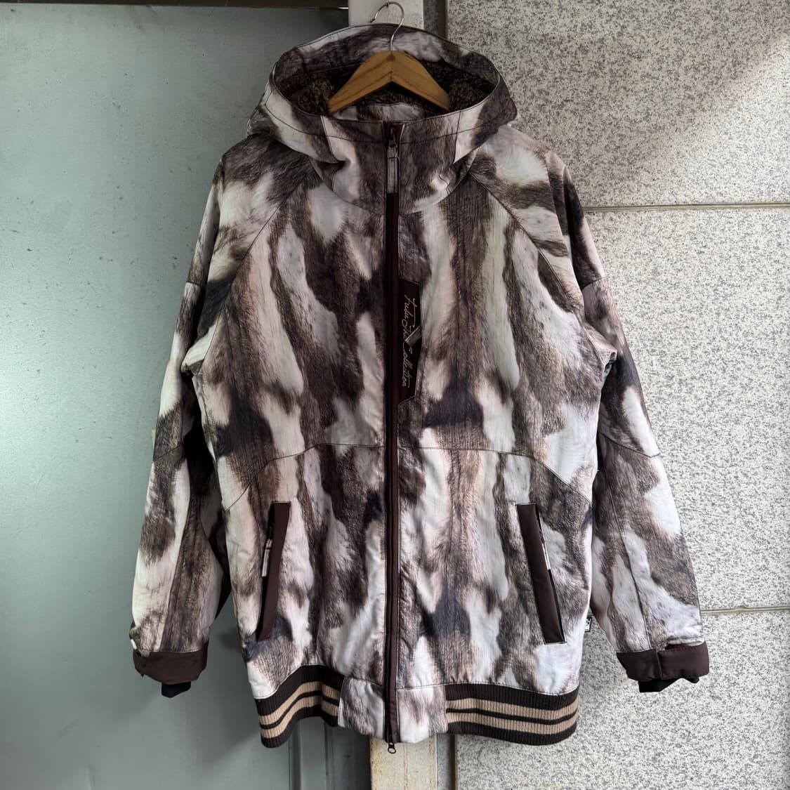 후부 퍼 패턴 스키 자켓 상품이미지2