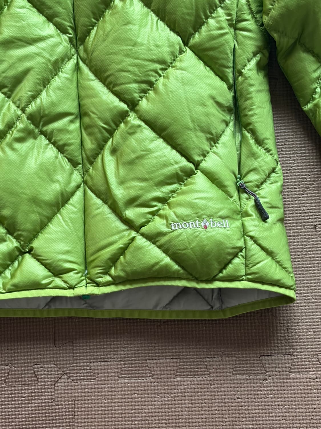 몽벨 구스다운 경량패딩  상품이미지2