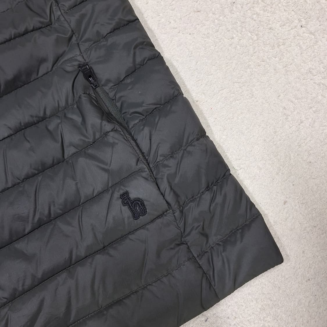 해지스  구스경량조끼110 상품이미지2