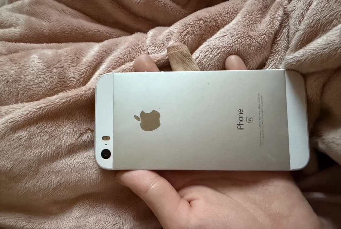 아이폰 se1 16기가 배터리성능 100% 상품이미지1