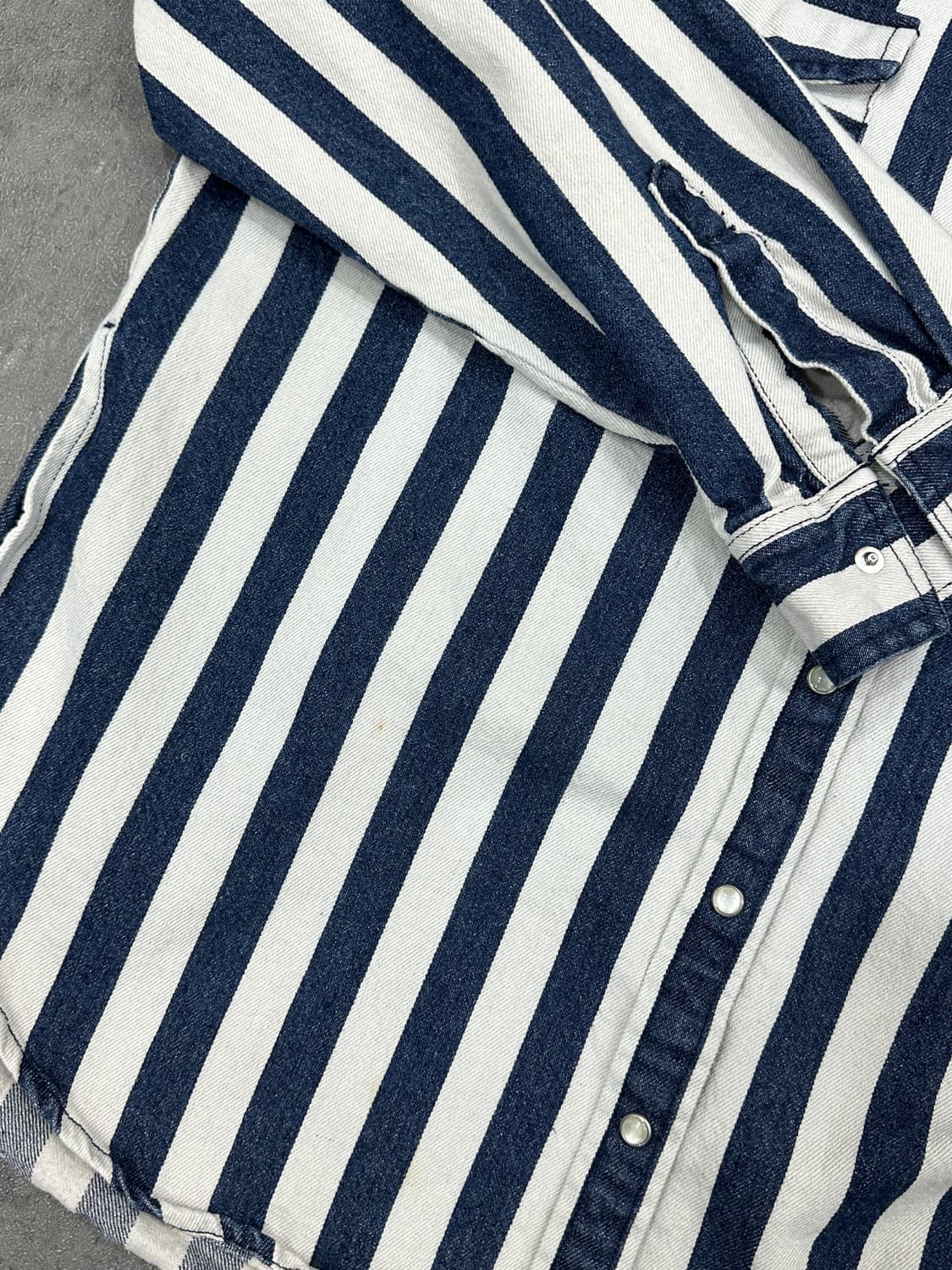 리바이스 스트라이프 후드 셔츠 상품이미지2