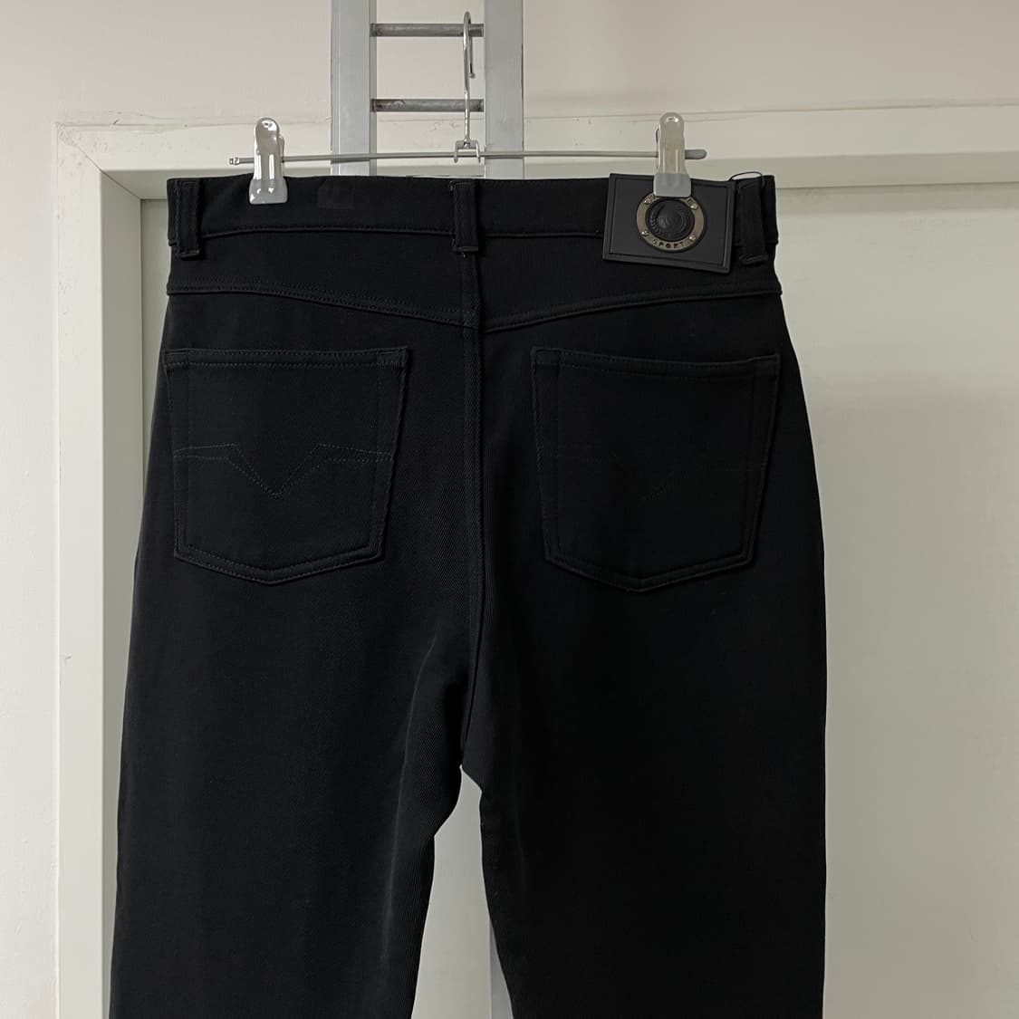 베르사체 블랙 팬츠 44 상품이미지2