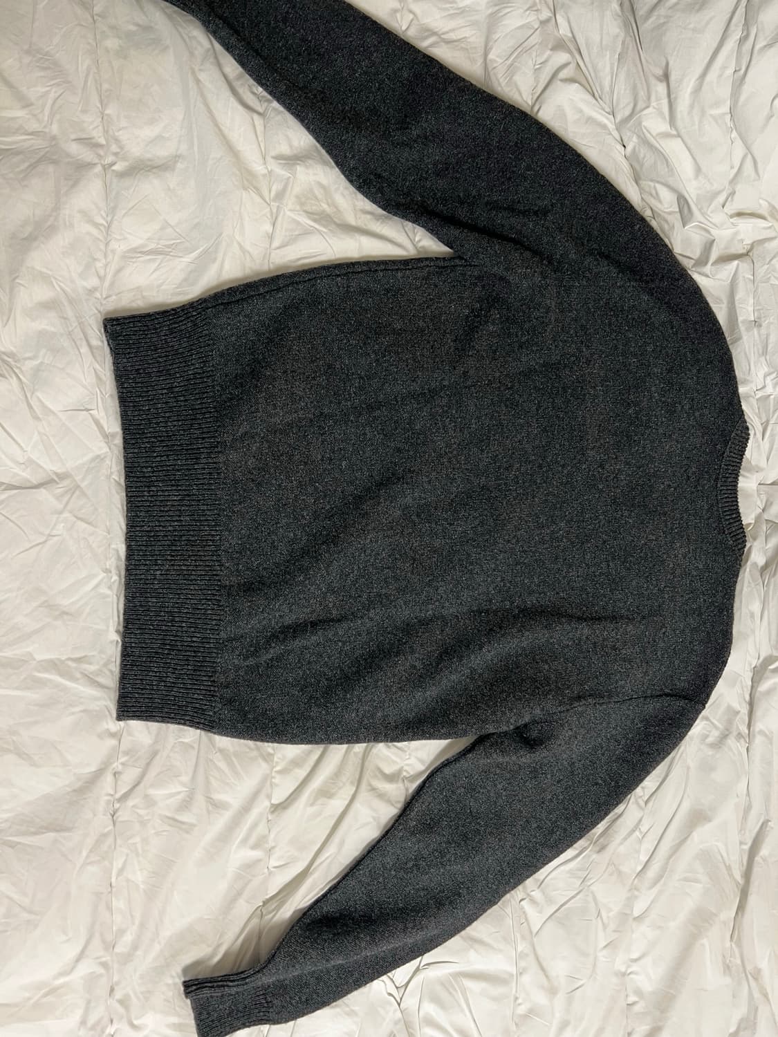 (새상품) 르메르 울 브이넥 스웨터 L 상품이미지4