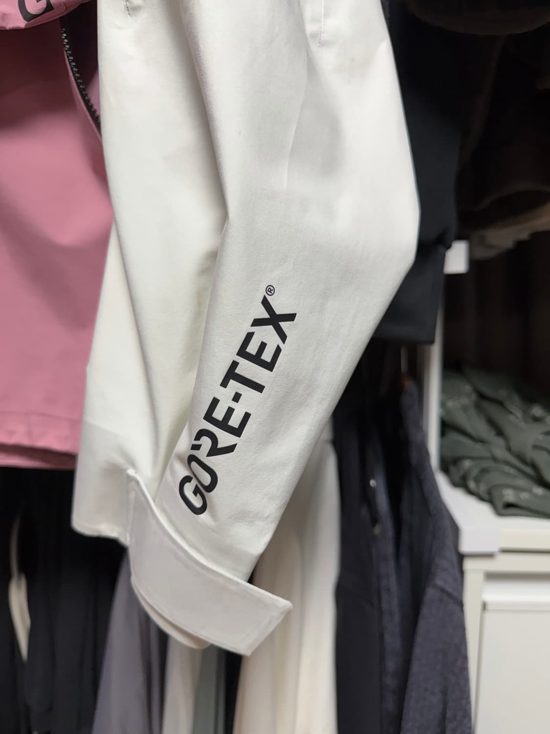 [xl] 나이키 ACG 디플로이 고어텍스 자켓 엘리멘탈 핑크 화이트 상품이미지4