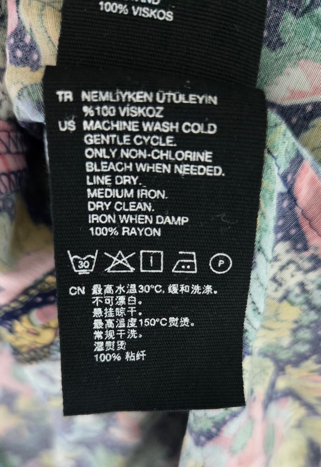 앤아더스토리즈 플라워 프릴블라우스 상품이미지8