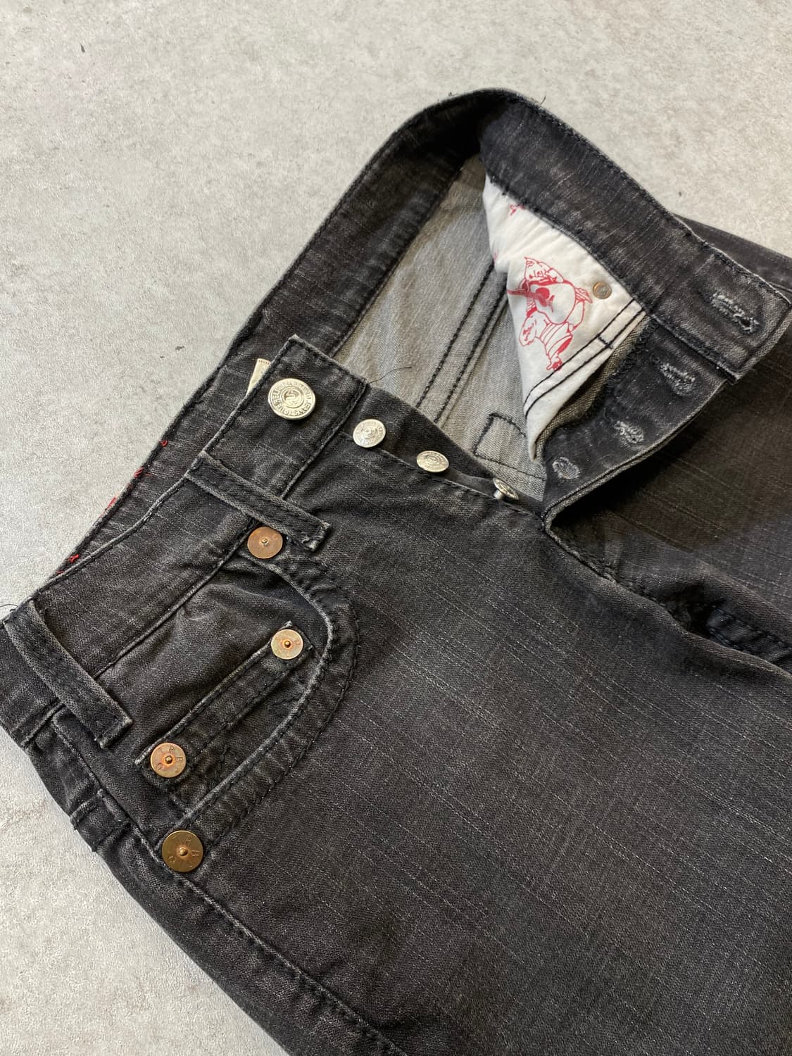 [31] True Religion 트루릴리전 블랙 워시드 데님팬츠 상품이미지7