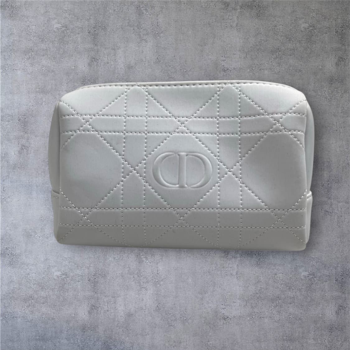 디올 Dior 뷰티 화이트 까나쥬 파우치 상품이미지1