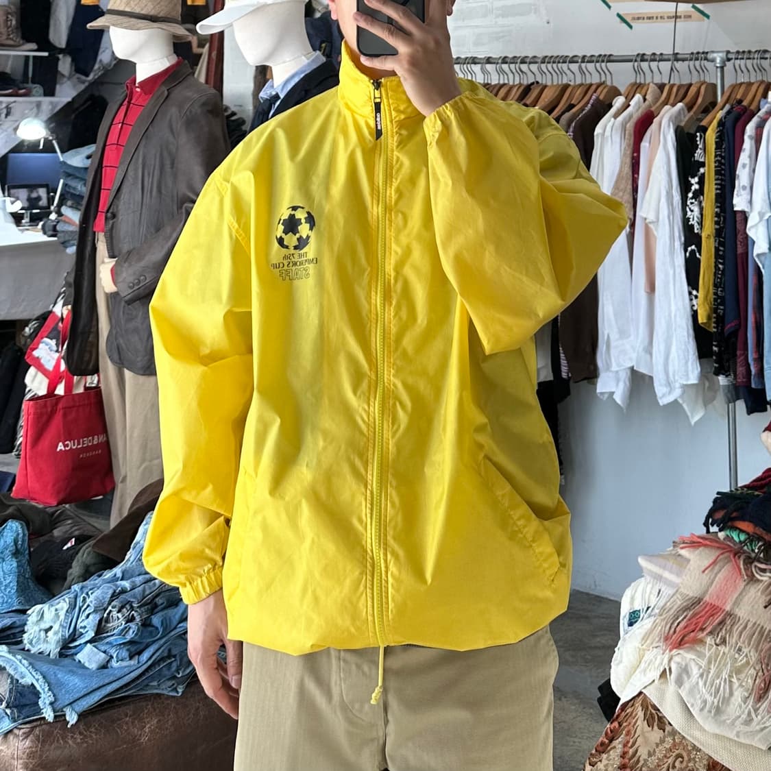 (착용컷) 아디다스 올드스쿨 바람막이 자켓 (남성용 105-108) 상품이미지3