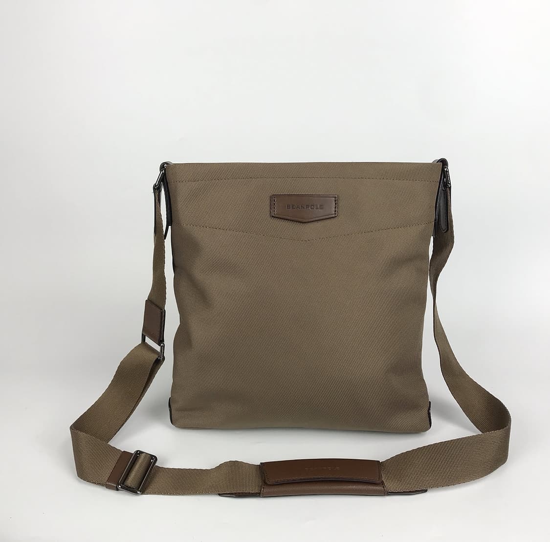 빈폴 BeanPole 남성 메신저백 크로스백 가방 상품이미지1