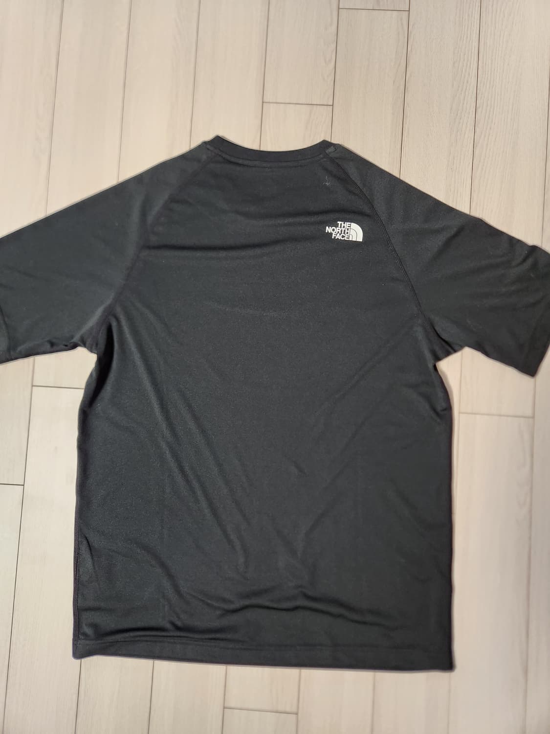 새상품급)노스페이스 남성 반팔티 사이즈95(m)

여러 중고사이트에도 같 상품이미지3