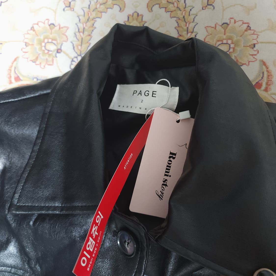 새상품) 로미스토리 오버핏 페이크 레더 자켓  상품이미지3