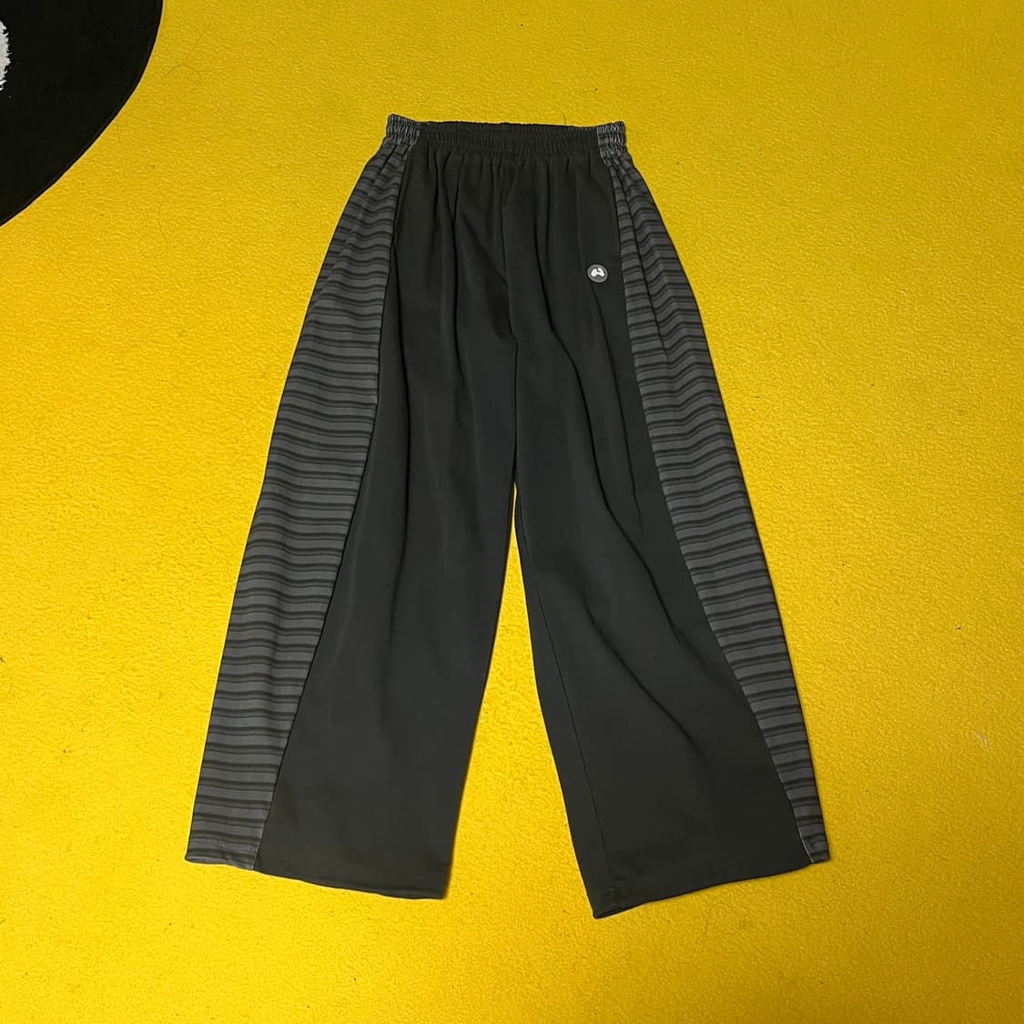 허그유어스킨 코리락쿠마 조거 팬츠 상품이미지3