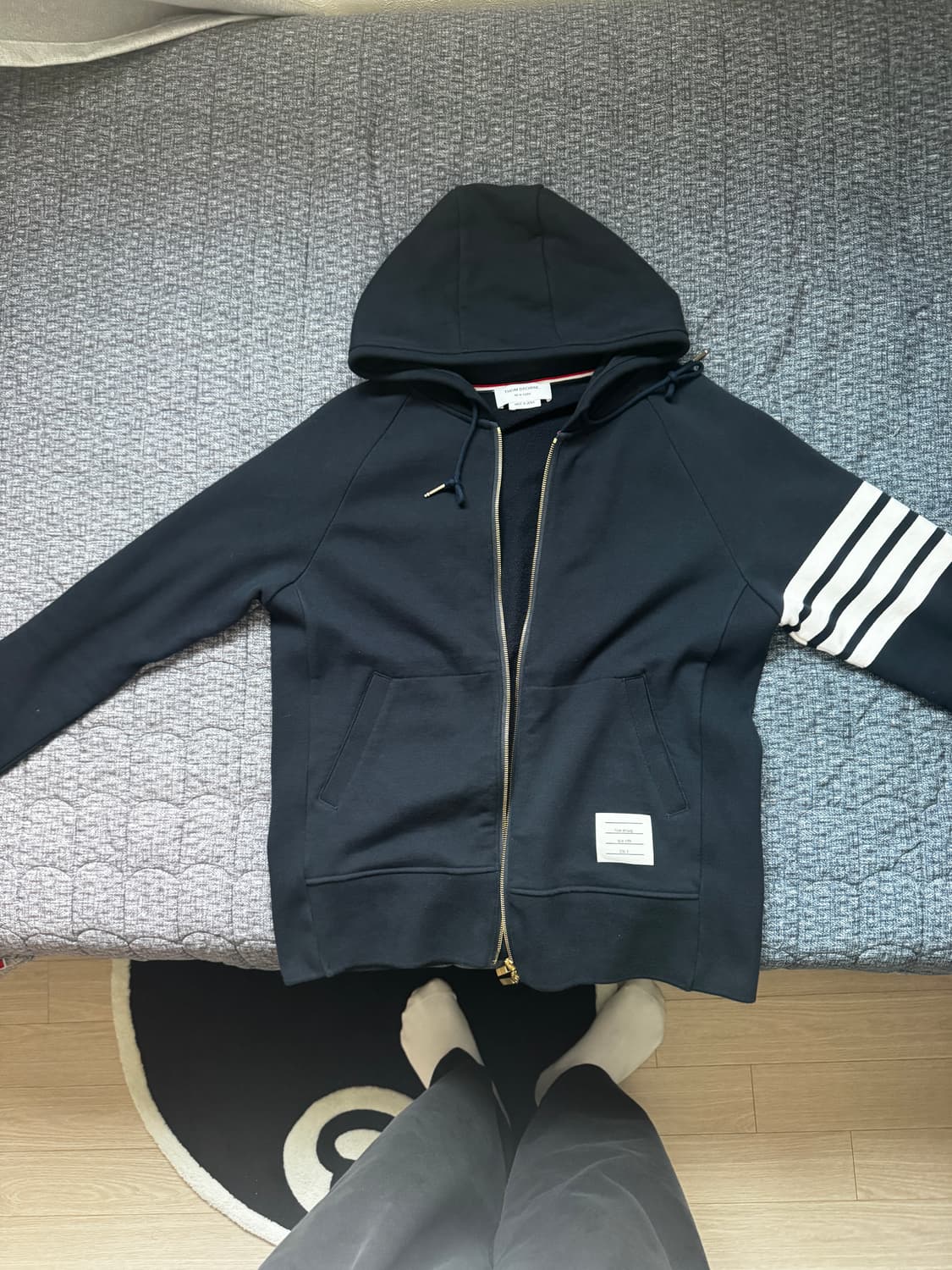 5사이즈 톰브라운 엔지니어드 사선 후드 집업 네이비 상품이미지1