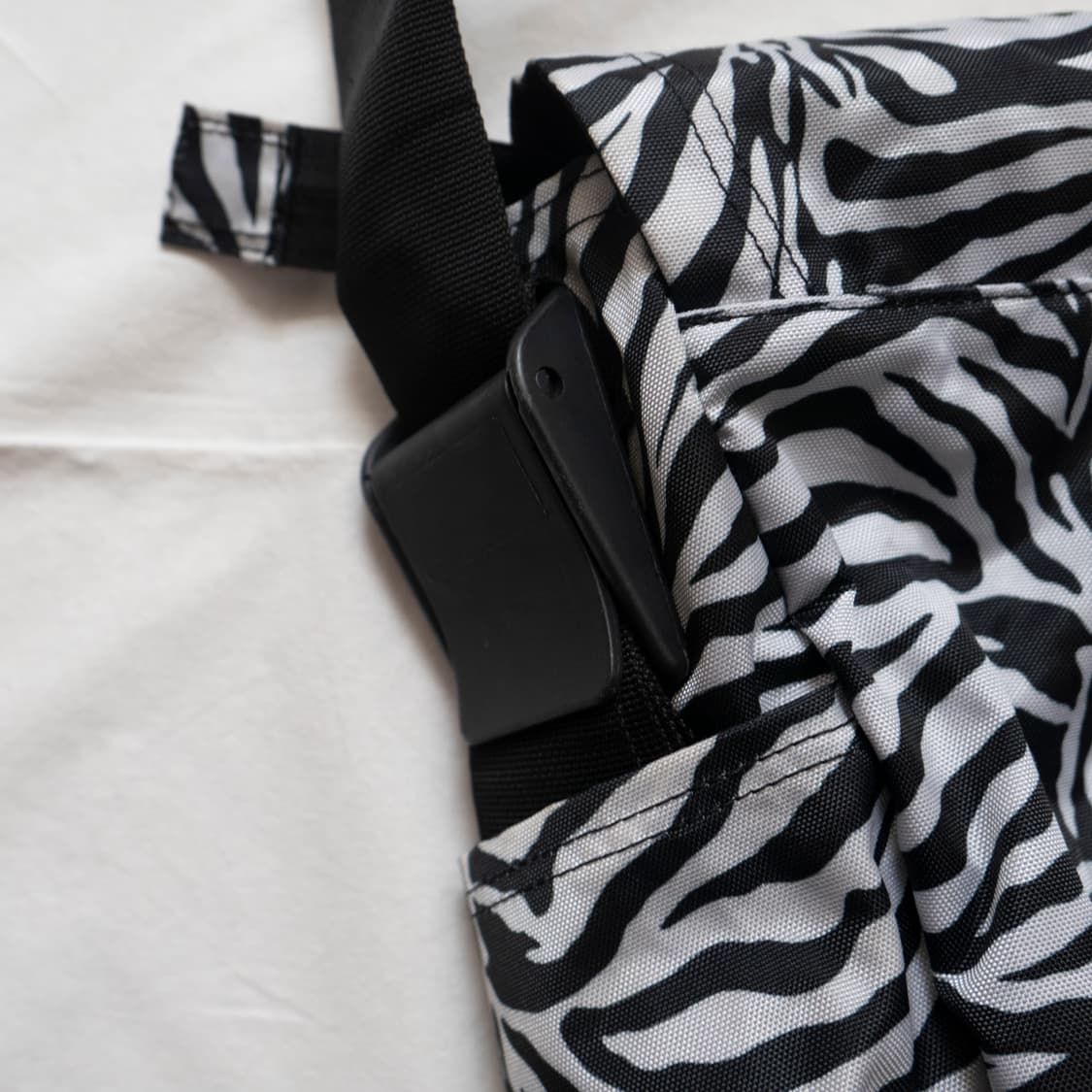 아웃도어 지브라 메신저백 상품이미지8