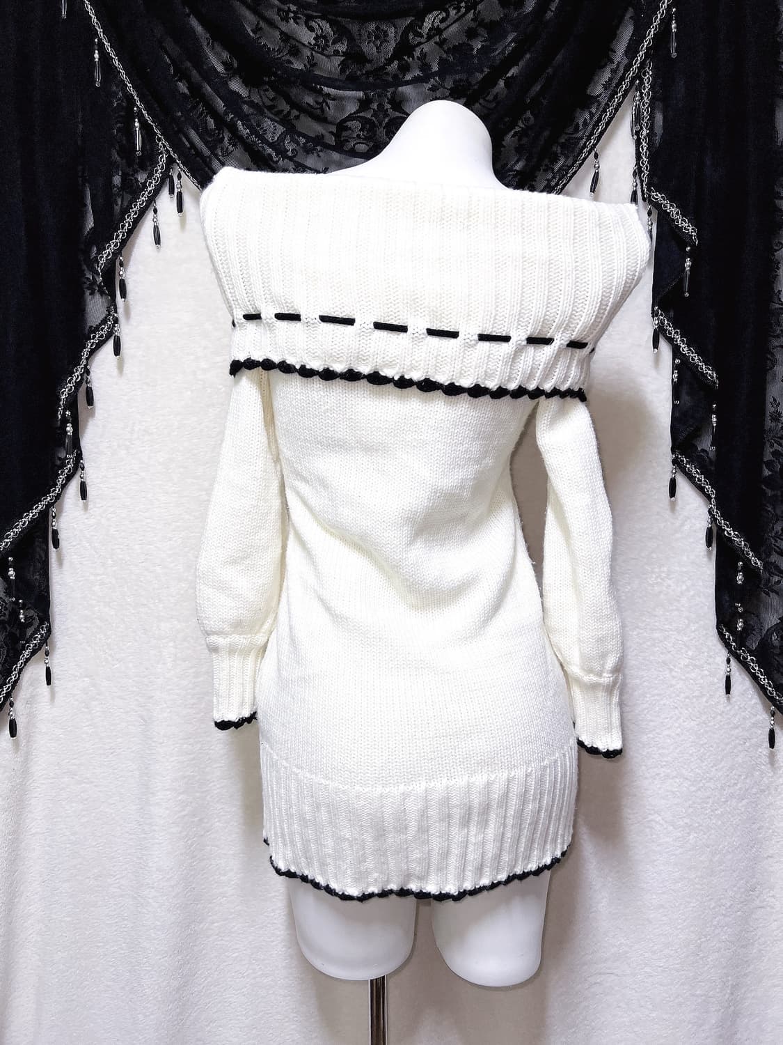 핑크믹스 로맨틱갸루 로걀 히메 화이트 니트 폼폼 오프숄더원피스 달천 핀터 상품이미지7