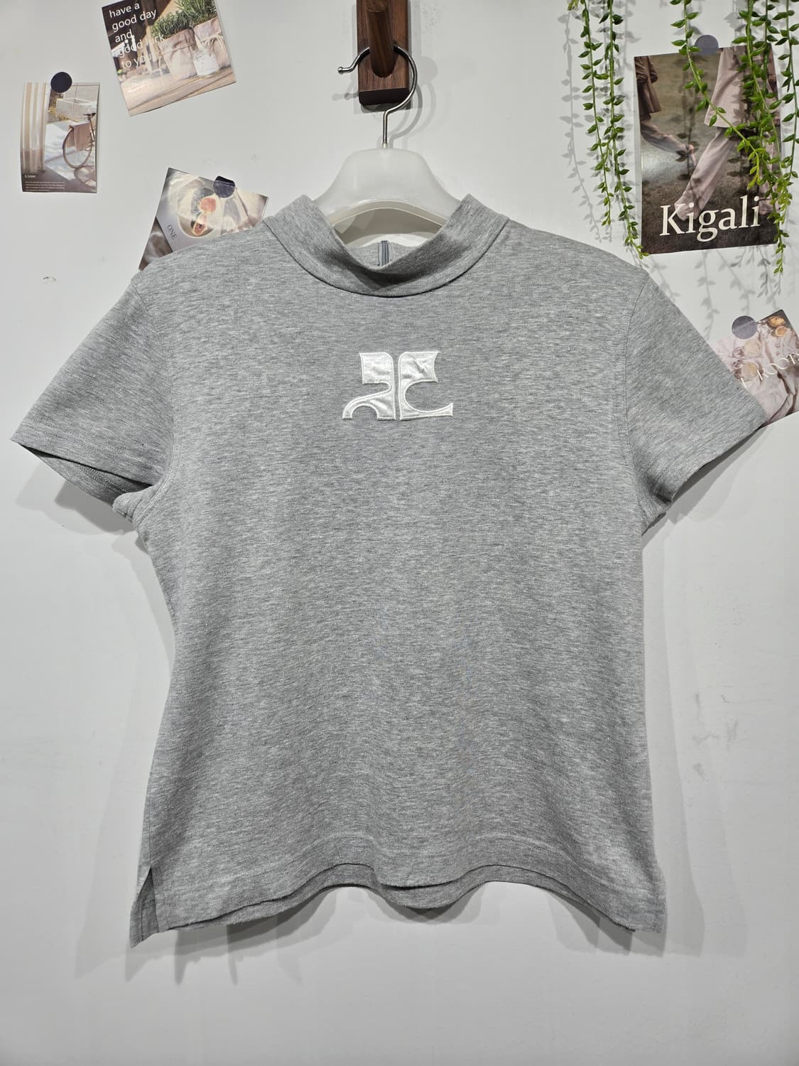 꾸레쥬 그레이 반팔 티셔츠 상품이미지3
