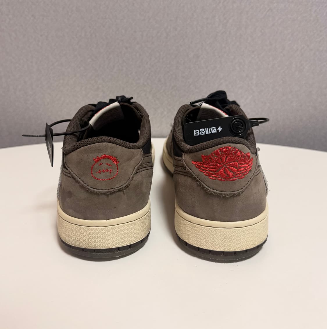 (275)나이키 트레비스스캇 모카 로우OG 단품 상품이미지3