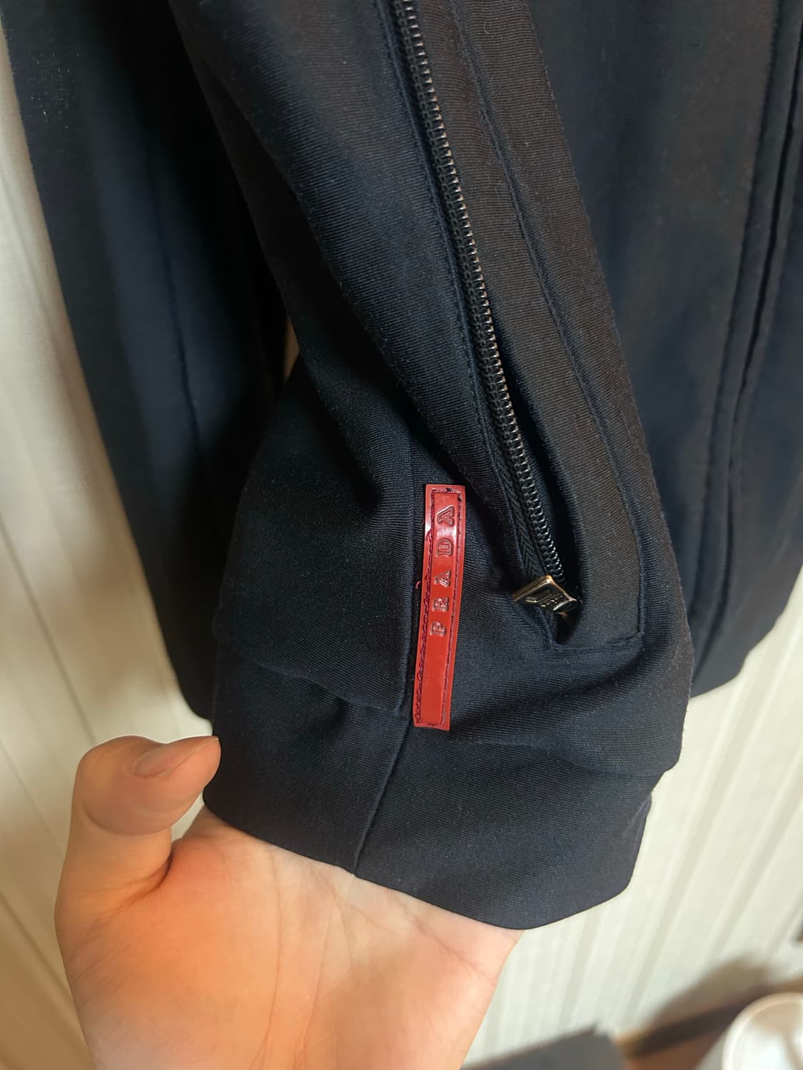 프라다 스포츠 넥 집업 자켓 상품이미지2