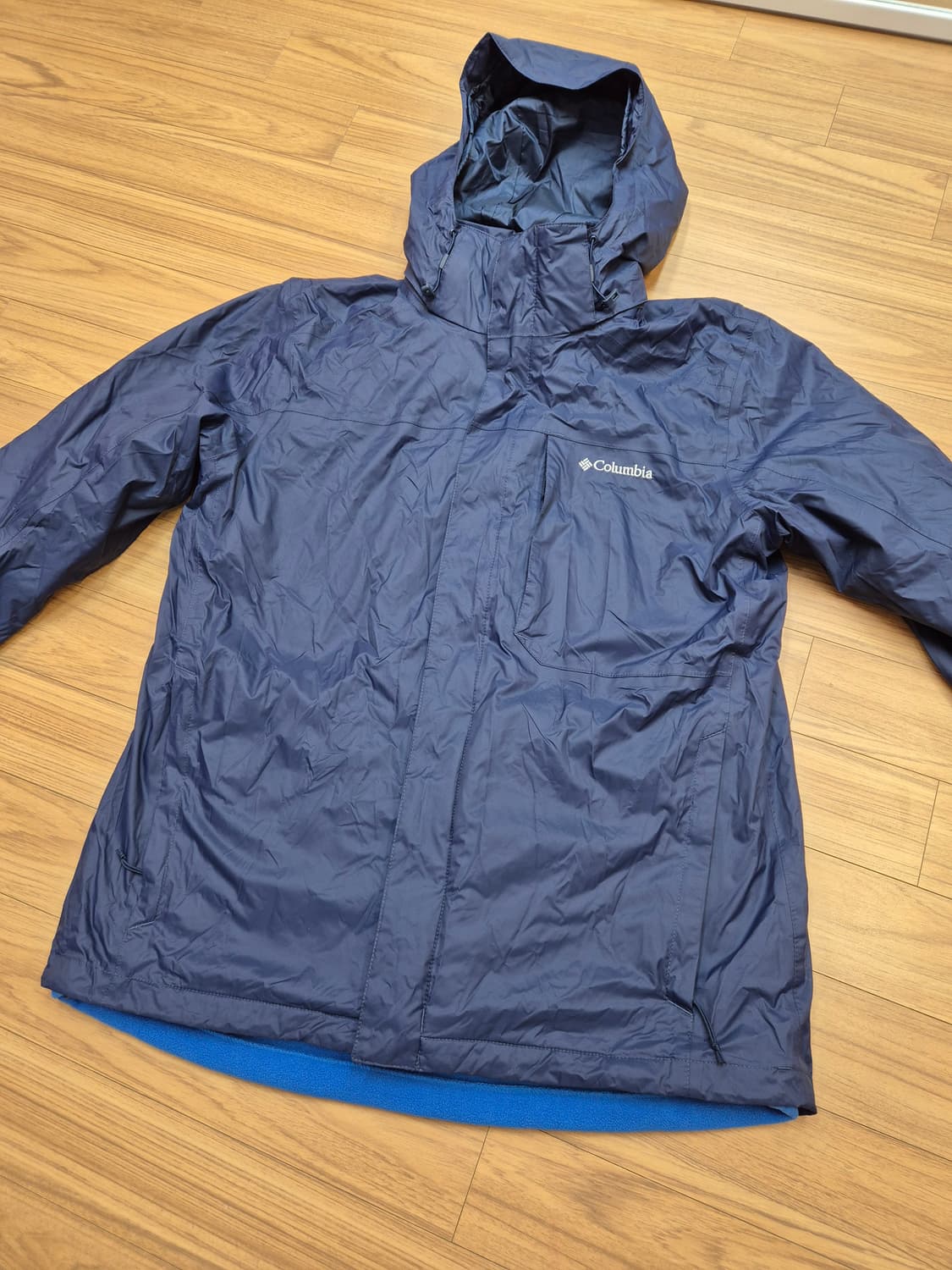 콜롬비아 인터체인지 자켓 XXL사이즈 판매합니다. 겉감은 네이비, 안감은 상품이미지1