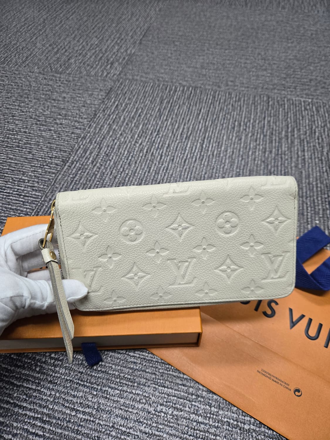 [특가][정품] 루이비통 앙프레뜨 지피월릿 장지갑 상품이미지1