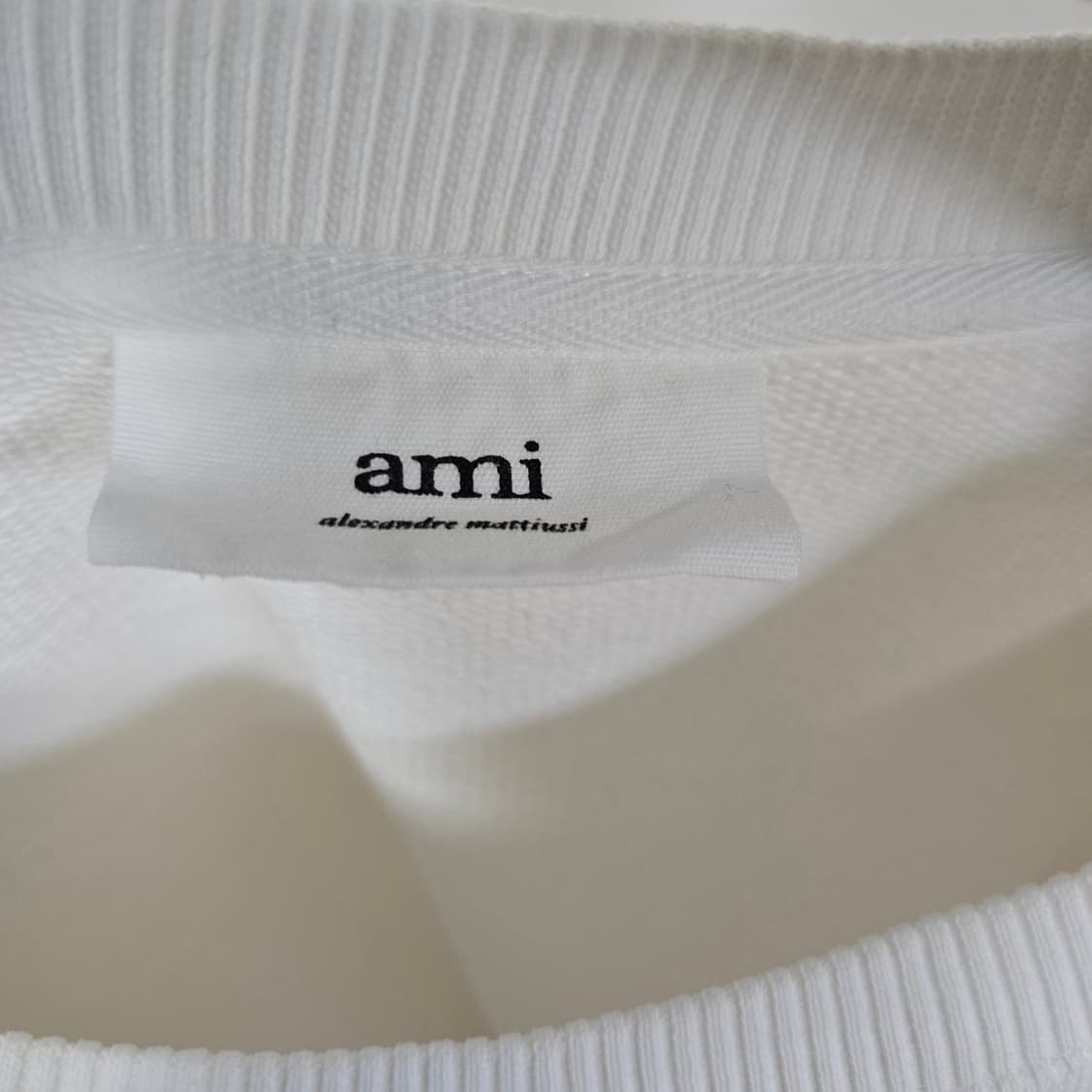 아미 하트 로고 맨투맨 L사이즈 105 판매 상품이미지3