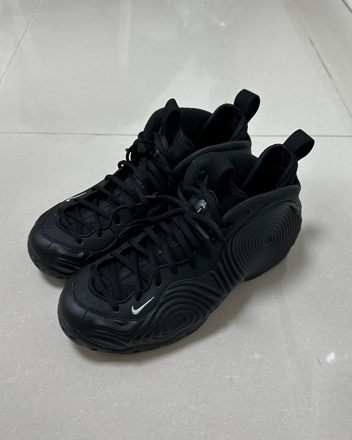 [270] 나이키 꼼데가르송옴므플러스 에어폼포짓 원 블랙 상품이미지1