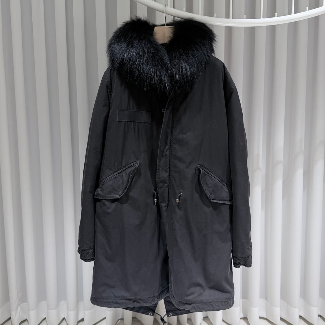 (A/L) / 미스터앤미세스 블랙 블랙퍼 야상 자켓 상품이미지1