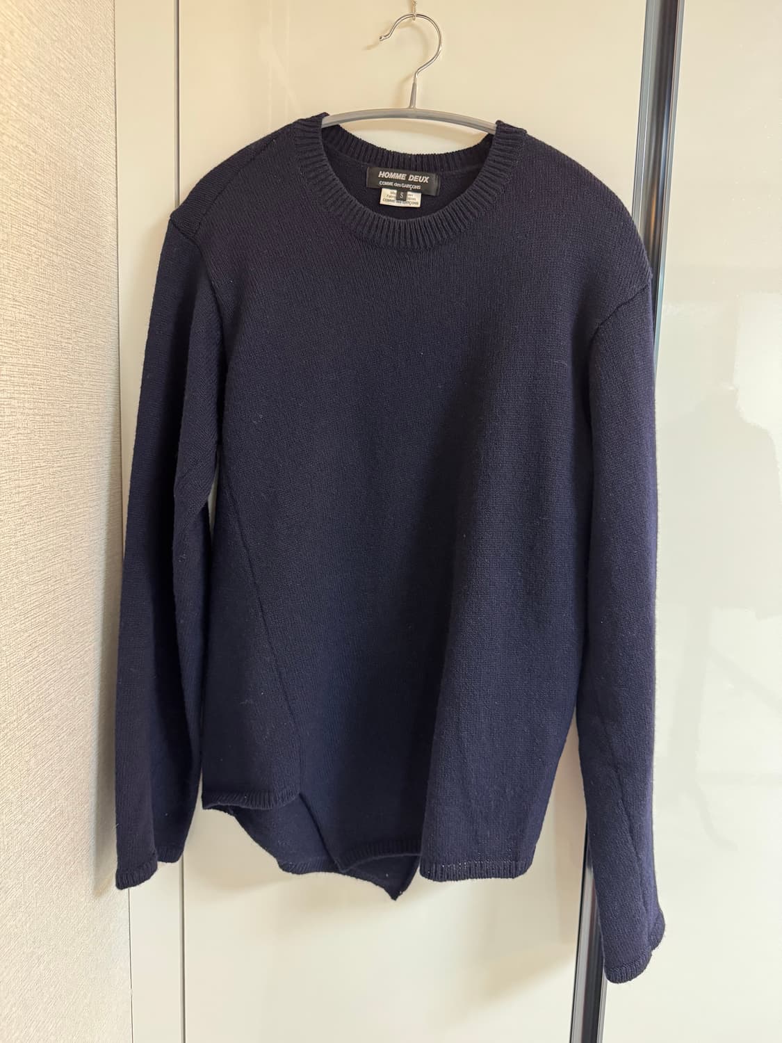 꼼데 옴므 듀스 비대칭 니트 (네이비) 상품이미지1